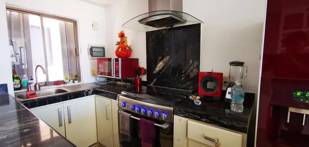 Villa Aurora Beautiful Beachfront Apartment Cancun