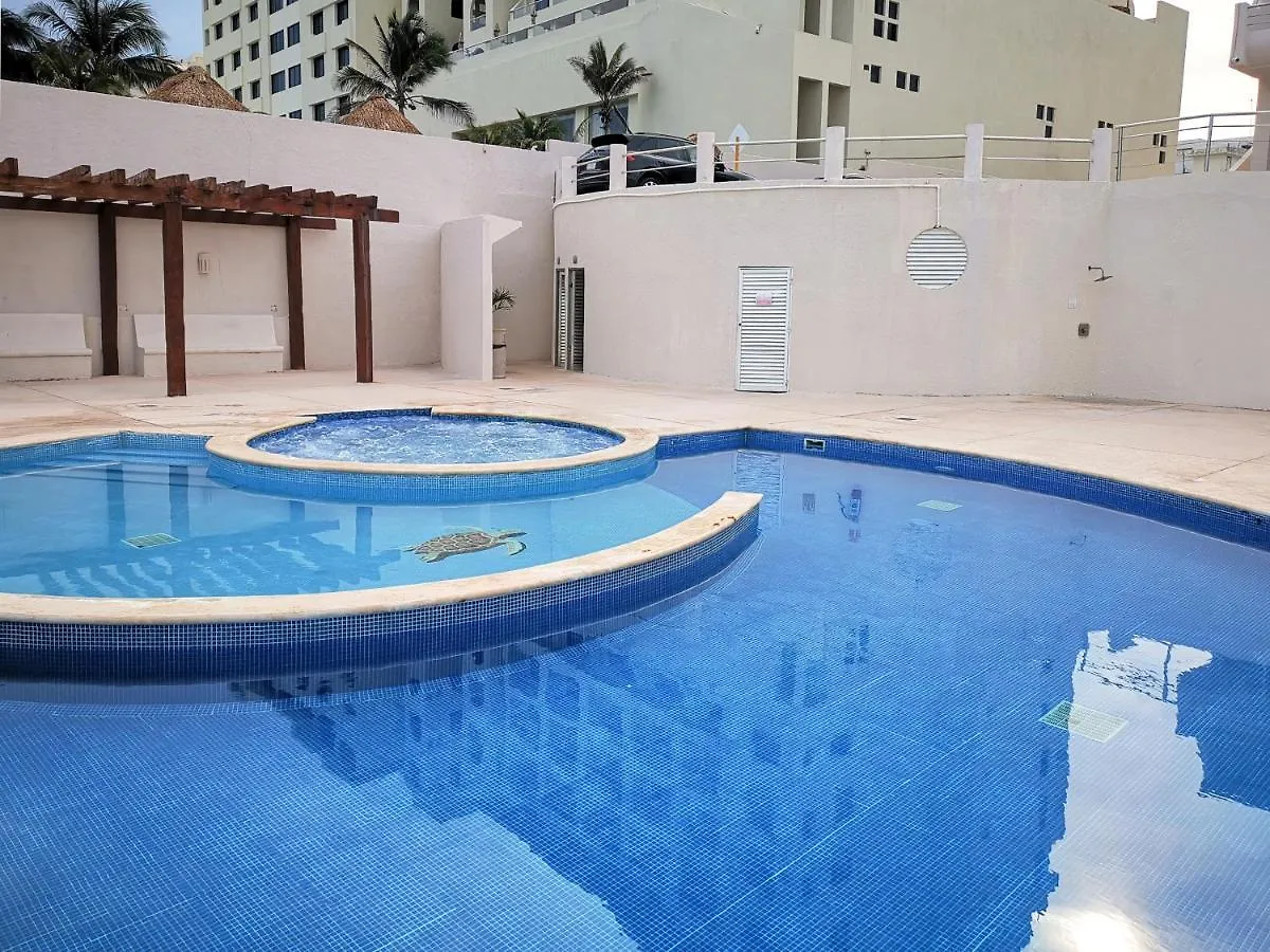 Villa Aurora Beautiful Beachfront Apartment Cancún Meksyk