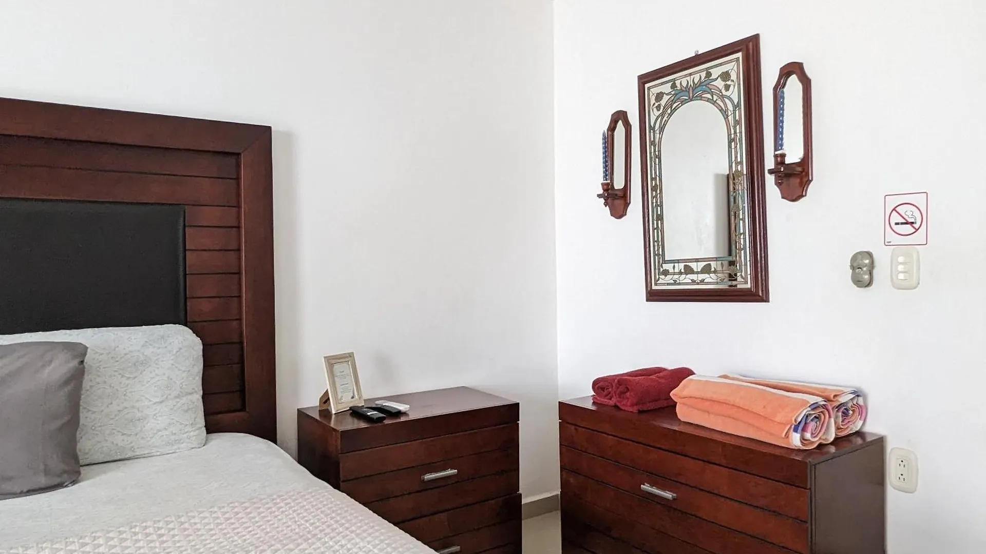 Villa Aurora Beautiful Beachfront Apartment Cancun