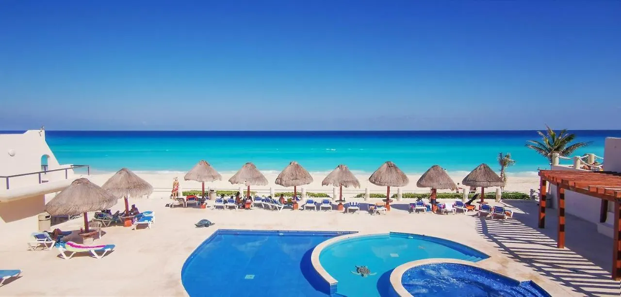 Villa Aurora Beautiful Beachfront Apartment Cancún